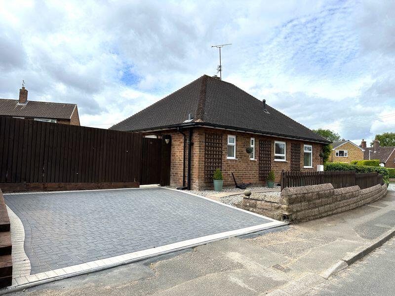 2 bedroom semidetached bungalow for sale in Muxton Lane, Muxton, Telford, TF2