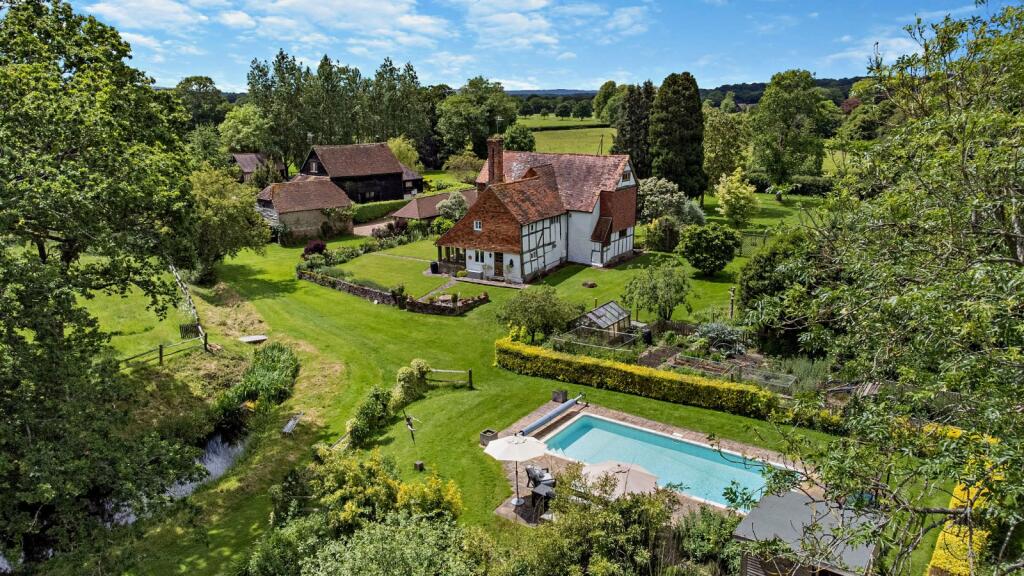 6 bedroom detached house for sale in Two Mile Ash Road, Horsham, West