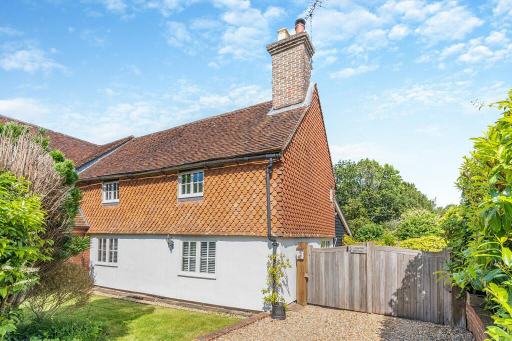 3 bedroom semidetached house for sale in Cox Green, Rudgwick, Horsham