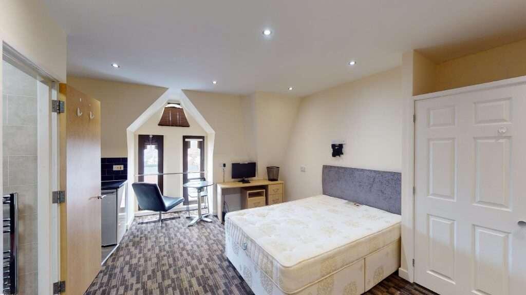 Main image of property: Flat 37, Gladstone Buildings, 1 St James Row, S1 2EU