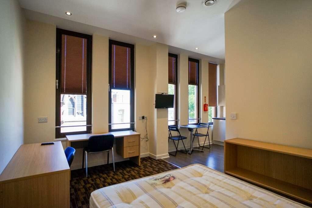 Main image of property: Flat 1, Gladstone Buildings, 1 St James Row, S1 2EU