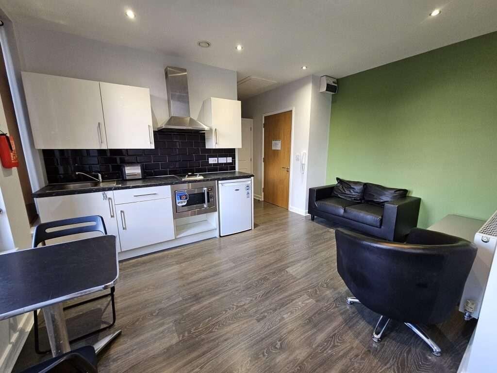 Main image of property: Flat 17, Gladstone Buildings, 1 St James Row, S1 2EU