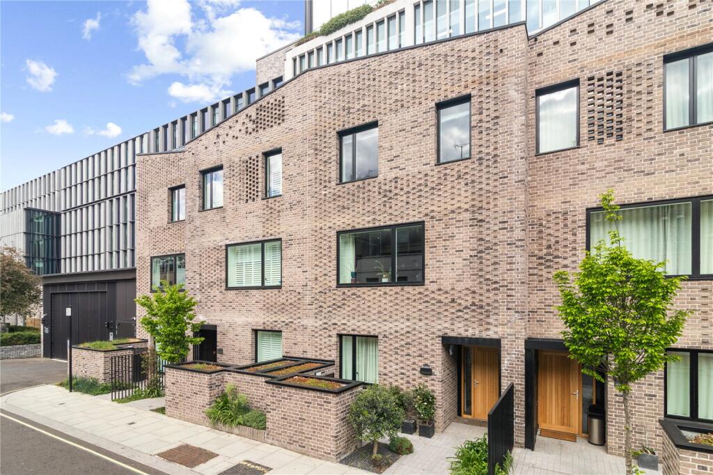 Main image of property: Chilworth Mews, London, United Kingdom, W2
