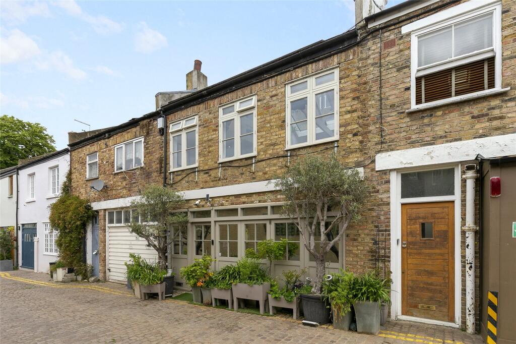 Main image of property: Colville Mews, London, W11