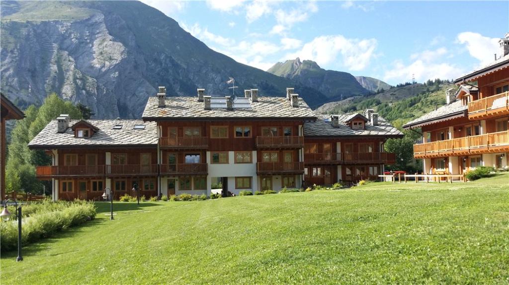 3 bedroom apartment for sale in Valle d`Aosta, Aosta, Italy