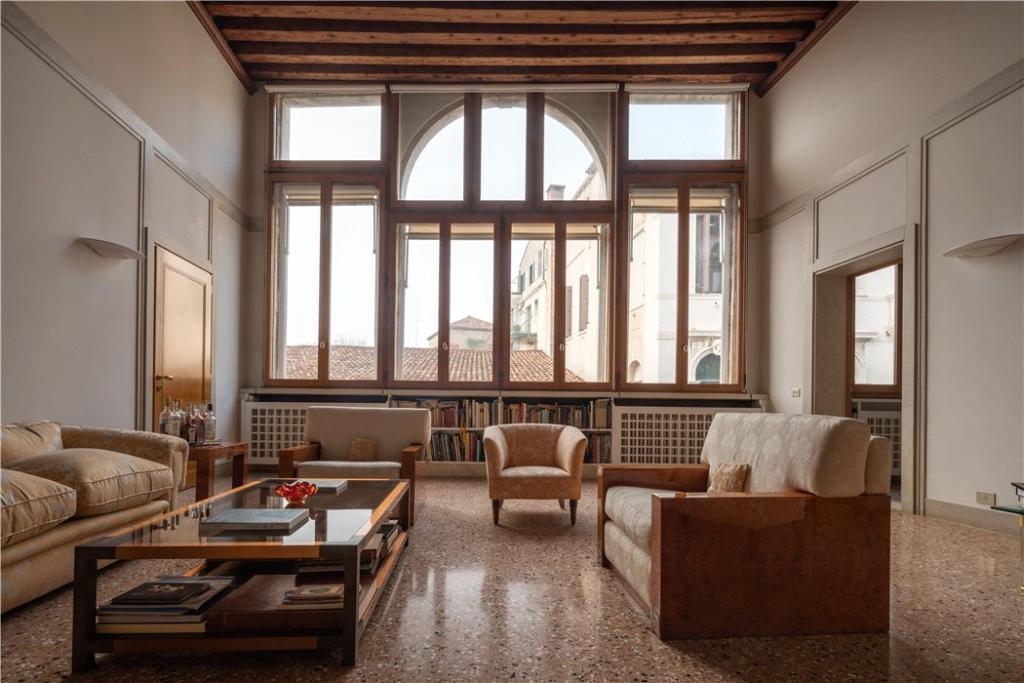 2 bedroom apartment for sale in Venice, Venice, Italy