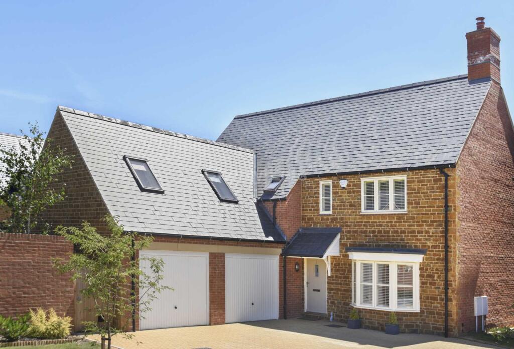 Main image of property: Buckingham Close, Kings Sutton, OX17