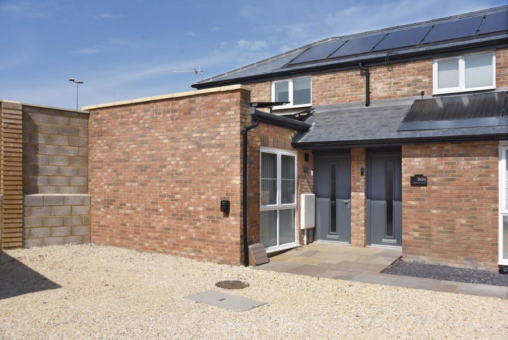 Main image of property: Manor Road, Brackley, NN13