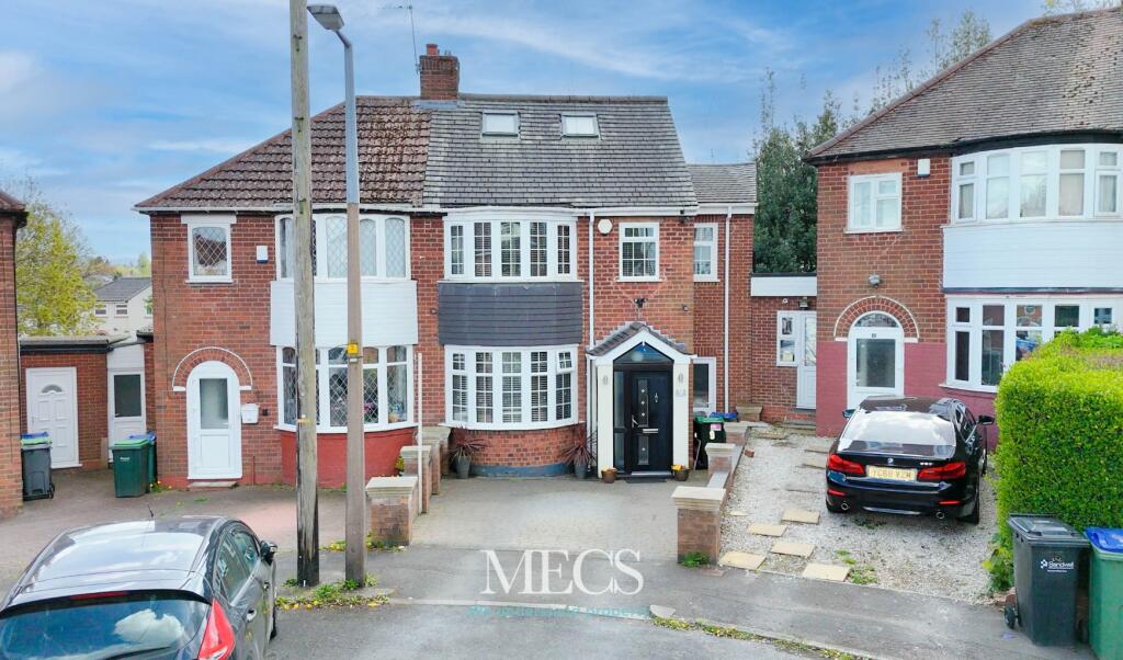 Main image of property: Hesket Avenue, Oldbury, West Midlands, B68 9EY