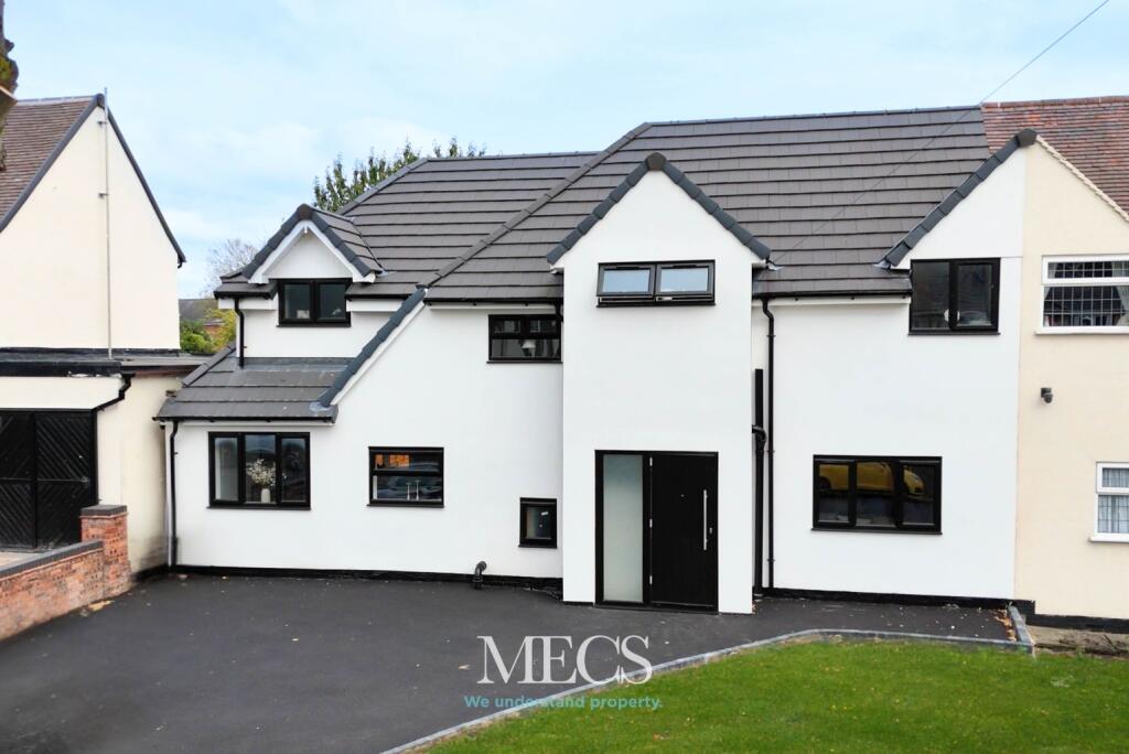 4 bedroom semi-detached house