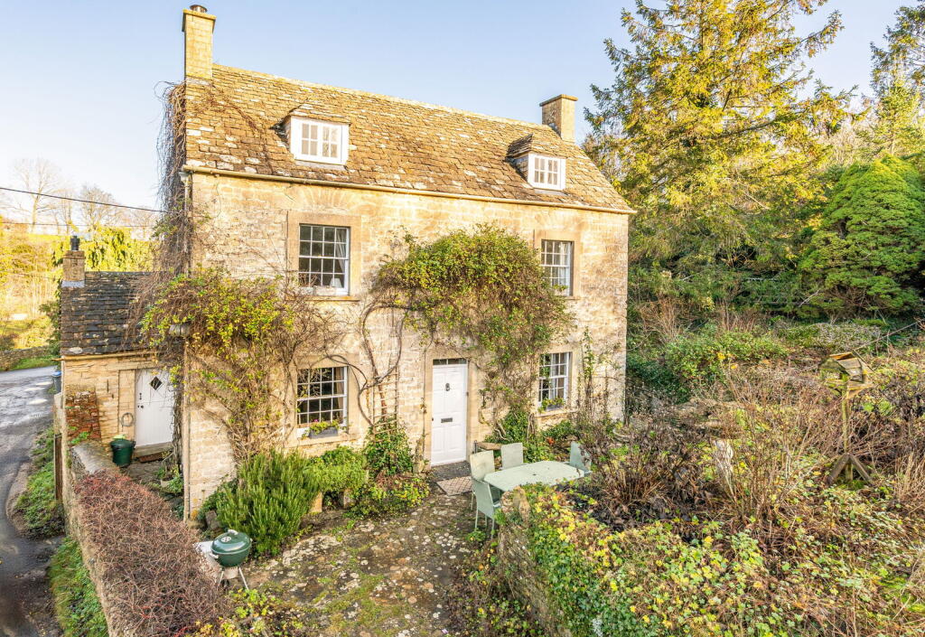 Main image of property: Thompsons Hill, Sherston