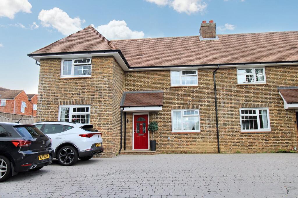 Main image of property: Crowborough Hill, Crowborough, East Sussex, TN6