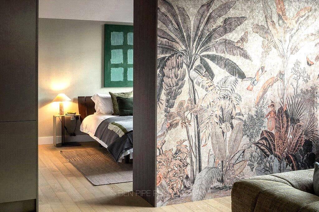 Main image of property: No.8 Harbord Square, Canary Wharf, E14