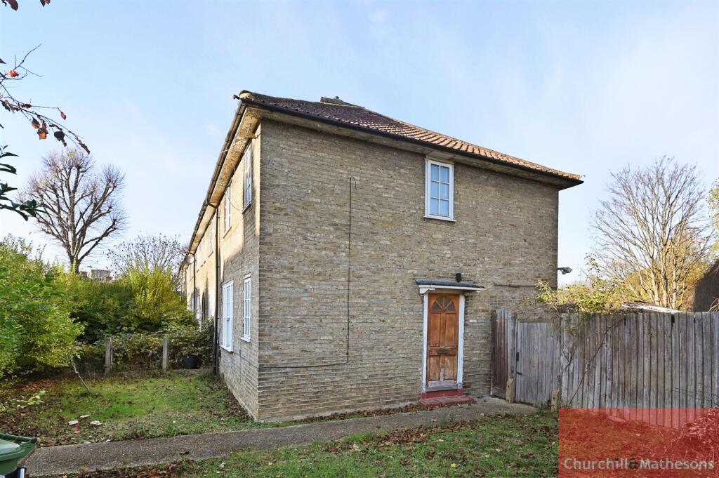 Main image of property: The Curve, London