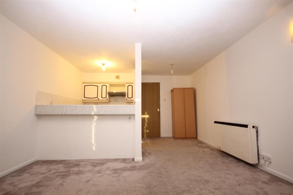 Main image of property: Cotton Avenue, North Acton, W3 6YG