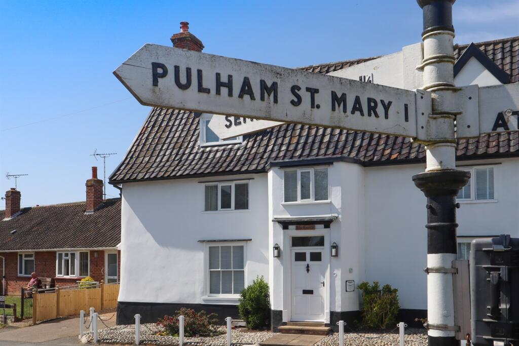 Main image of property: The Laurels, Pulham Market, Norwich, IP21