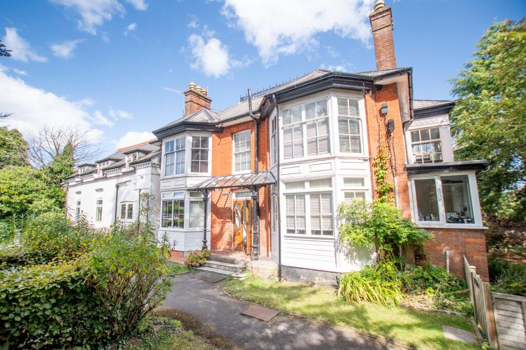 Main image of property: London Road, Guildford, GU1