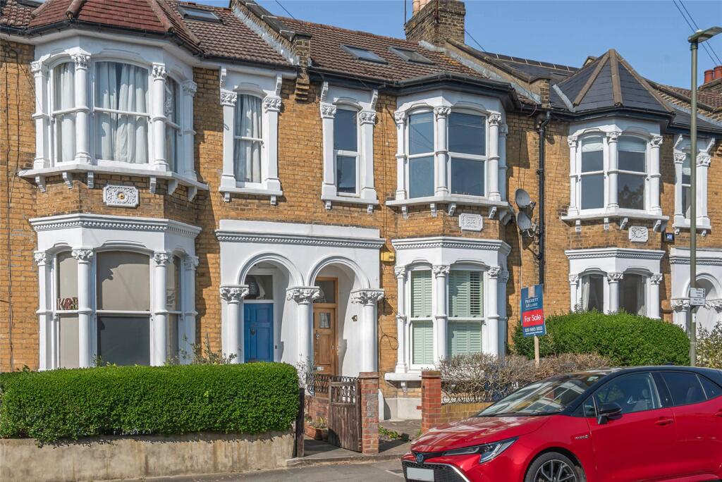 Main image of property: Lincoln Road, London, N2