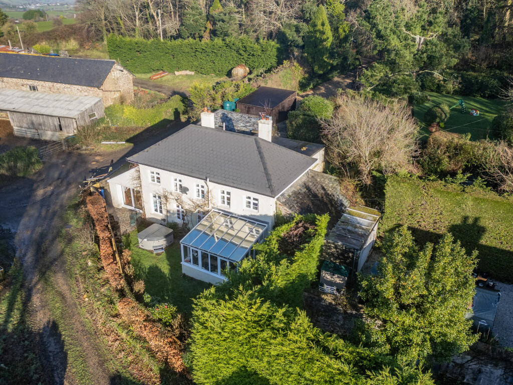 3 bedroom detached house for sale in Bray Stables, Bindown, Nomansland