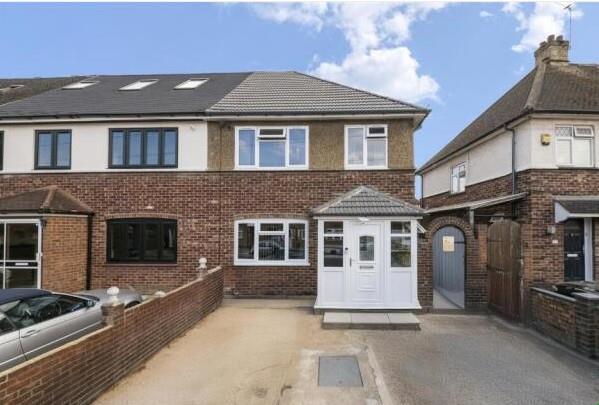 Main image of property: Chestnut Close, Hayes