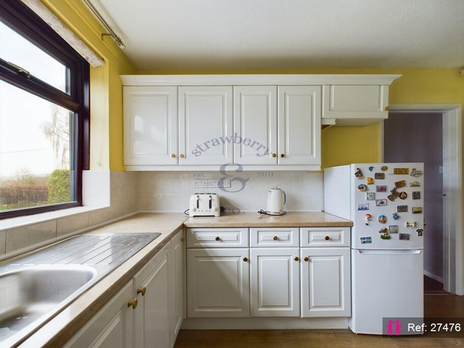 Additional property image - Spalding Close, Bristol