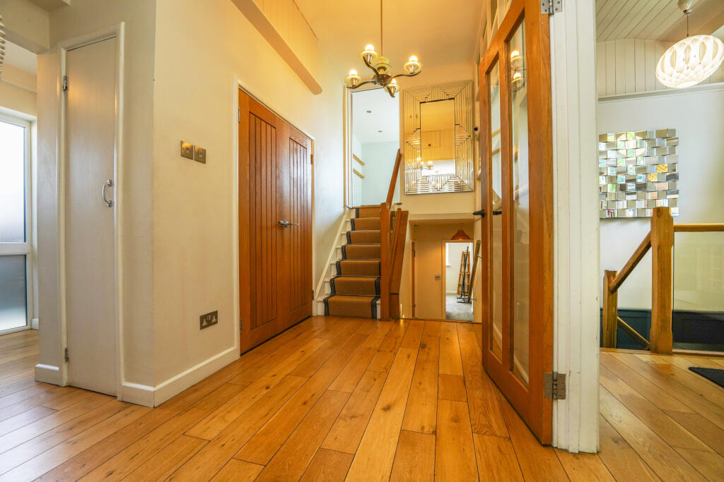 Main image of property: Leckhampton High School Catchment