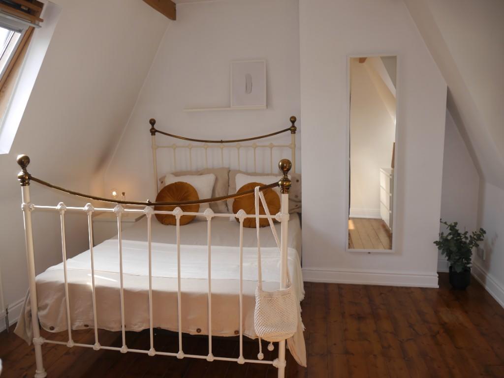 Main image of property: STUDENT HOUSE - Western Road, £160 per person per week / £320 per week for 2 people without bills. AVAILABLE JULY 2025