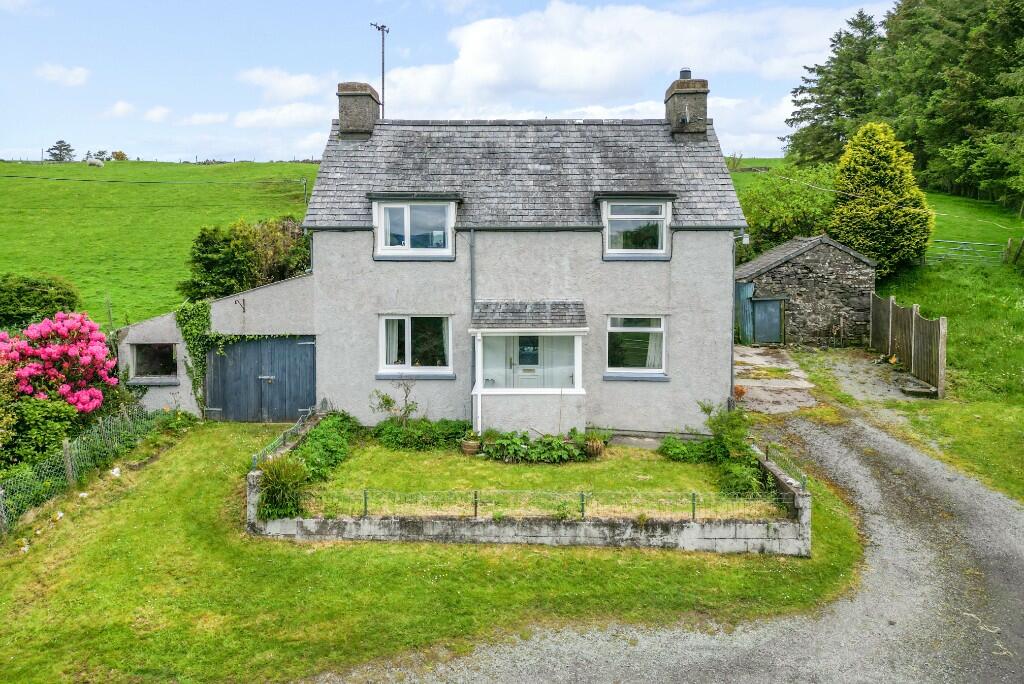 3 bedroom detached house for sale in Nebo Llanrwst, Conwy, LL26