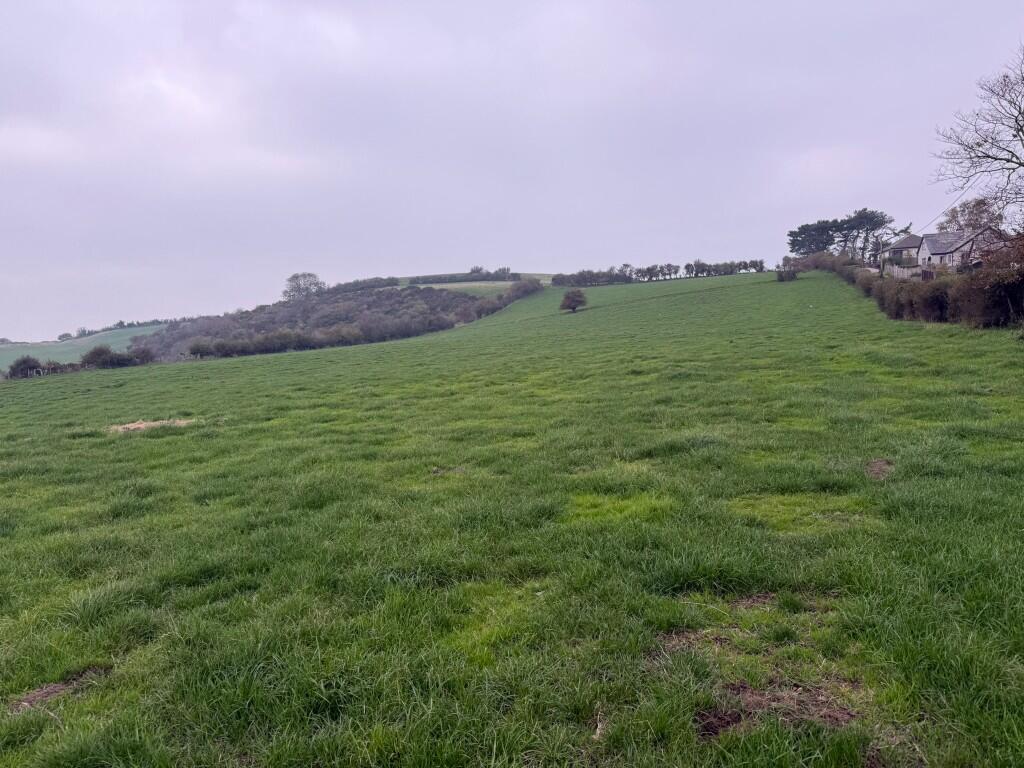 Main image of property: 5.5 ACRES OF LAND AT FFORDD PENRALLT, GWAENYSGOR