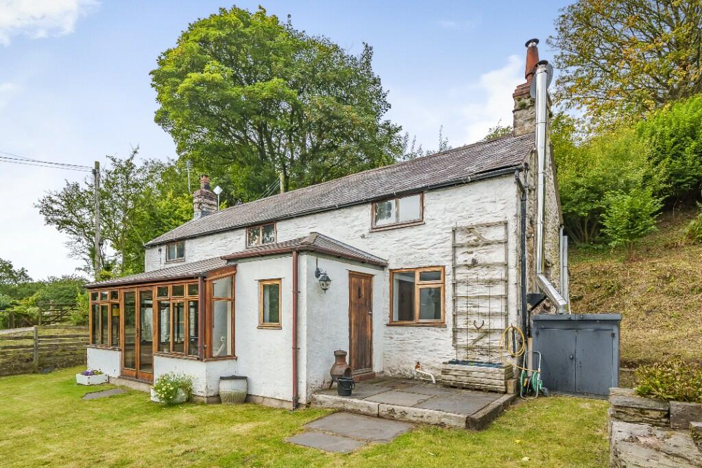 Main image of property: PEN ISA CWM, PEN Y FELIN, NANNERCH, CH7 5RW 