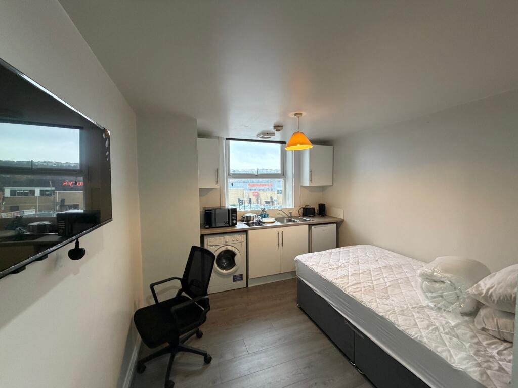 Main image of property: Oldgate, HUDDERSFIELD