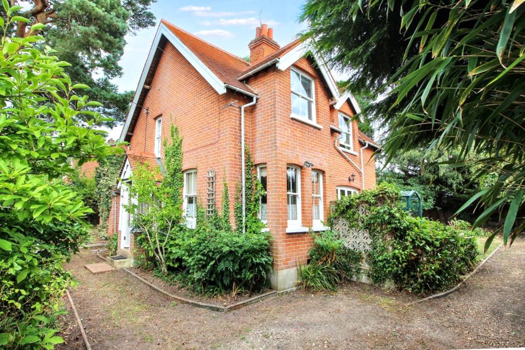 Main image of property: Pine Grove, Church Crookham, Fleet, Hampshire, GU52