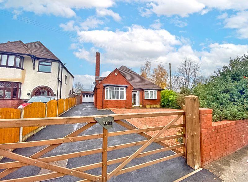 2 bedroom detached bungalow for sale in Lichfield Road, Bloxwich