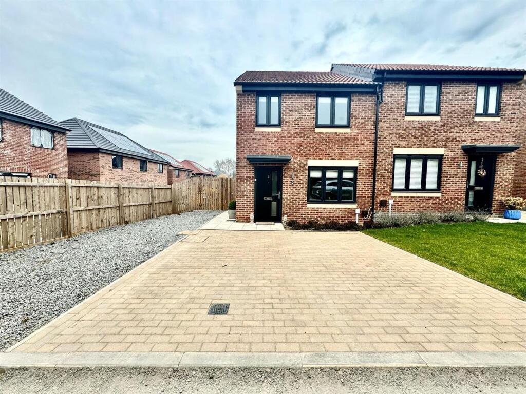 Main image of property: Foxglove Close, Rowan Park, Middlesbrough