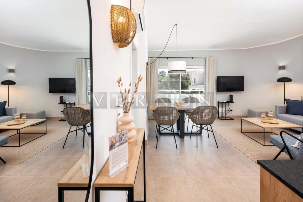 Main image of property: Algarve, Lagoa