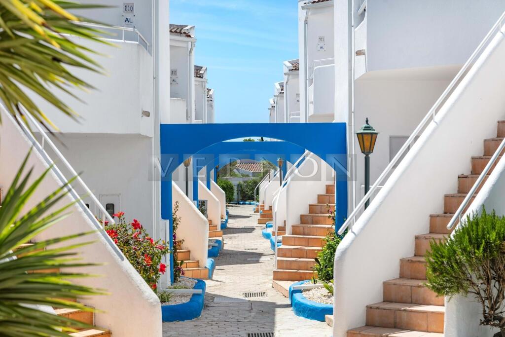 Main image of property: Algarve, Lagoa