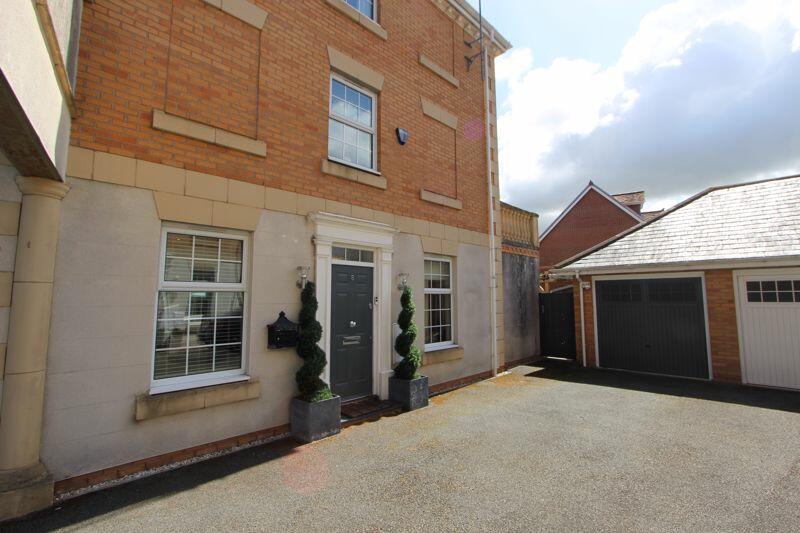 3 bedroom terraced house for sale in Wainwright Close, Rhos on Sea, LL28