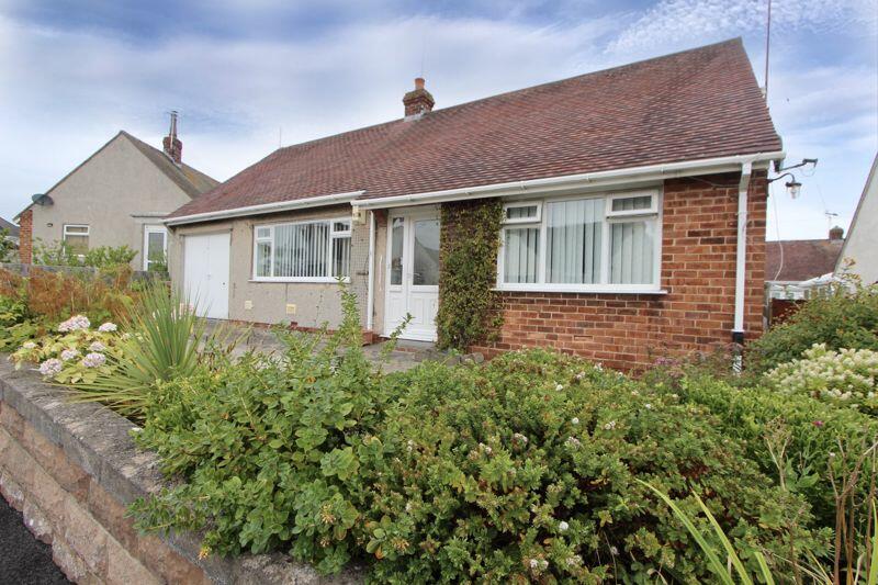 2 bedroom detached bungalow for sale in Garden Drive, Penrhyn Bay, LL30