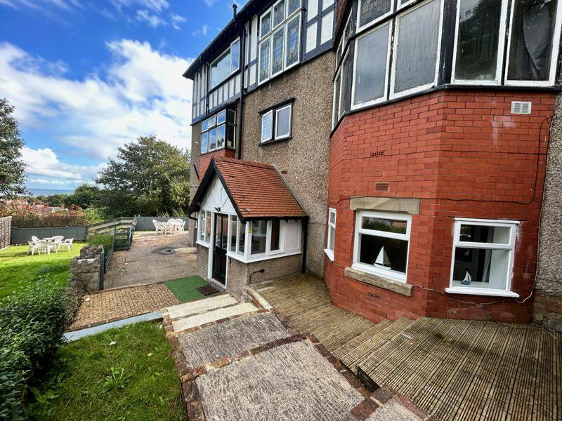 2 bedroom flat for sale in Oak Drive, Colwyn Bay, LL29