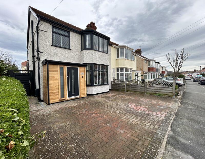 3 bedroom semidetached house for sale in Trafford Park, Penrhyn Bay, LL30