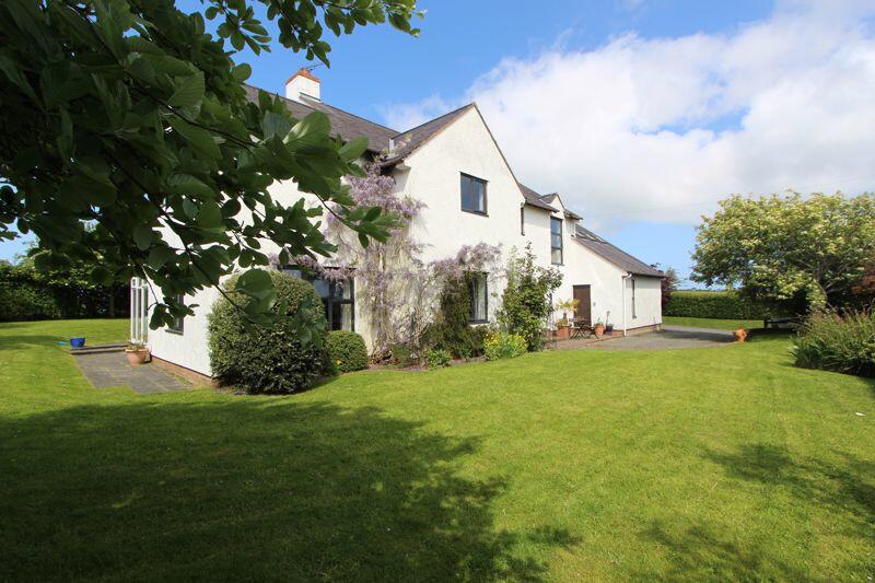 6 bedroom detached house for sale in Llanrwst Road, Bryn Y Maen, LL28