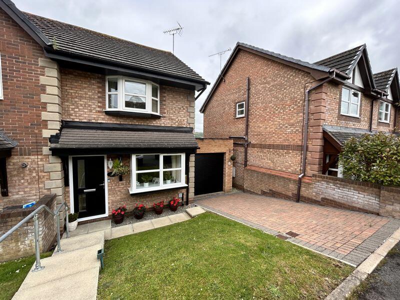 2 bedroom semidetached house for sale in Ward Close, Penrhyn Bay, LL30