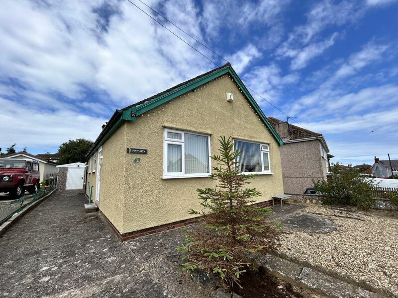 2 bedroom detached bungalow for sale in Penrhos Drive, Penrhyn Bay, LL30