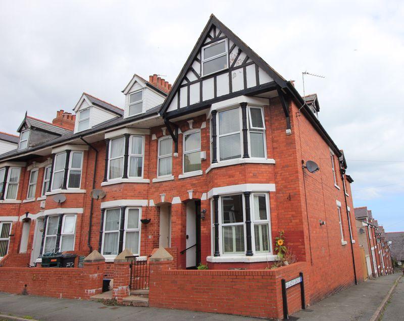 5 bedroom terraced house for sale in Grove Park, Colwyn Bay, LL29