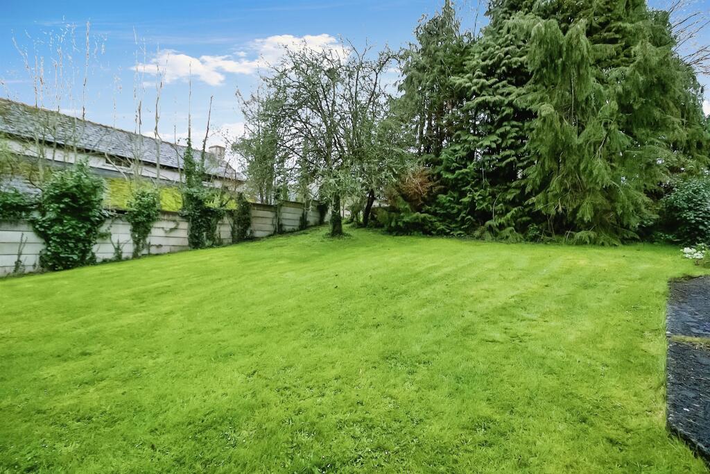 4 bedroom detached bungalow for sale in Flanders Road, Llantwit Major, CF61