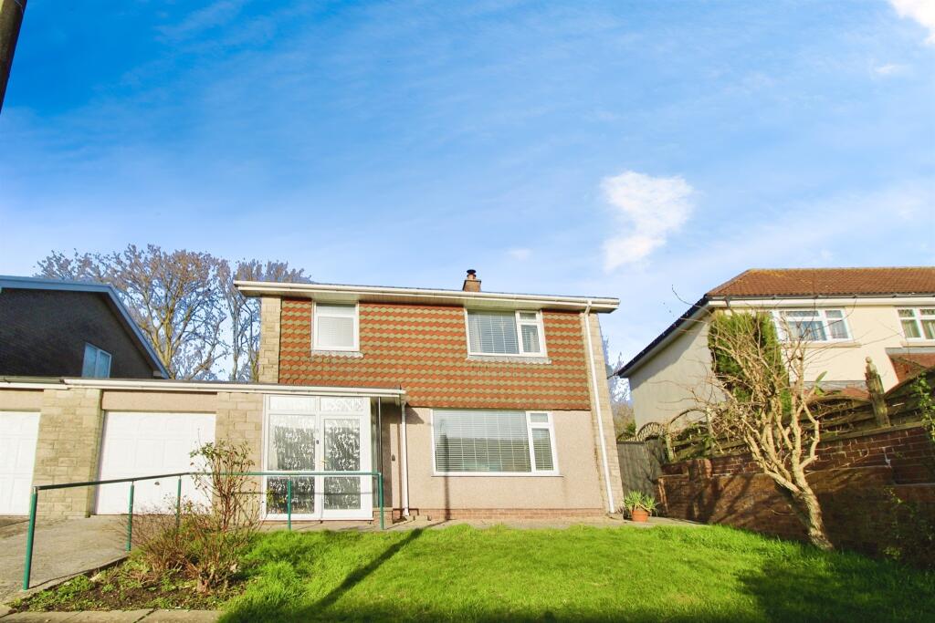 3 bedroom detached house for sale in Nordale Road, Llantwit Major, CF61