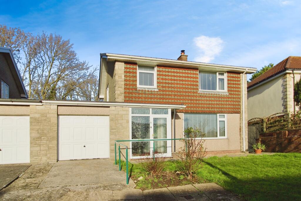 3 bedroom detached house for sale in Nordale Road, Llantwit Major, CF61