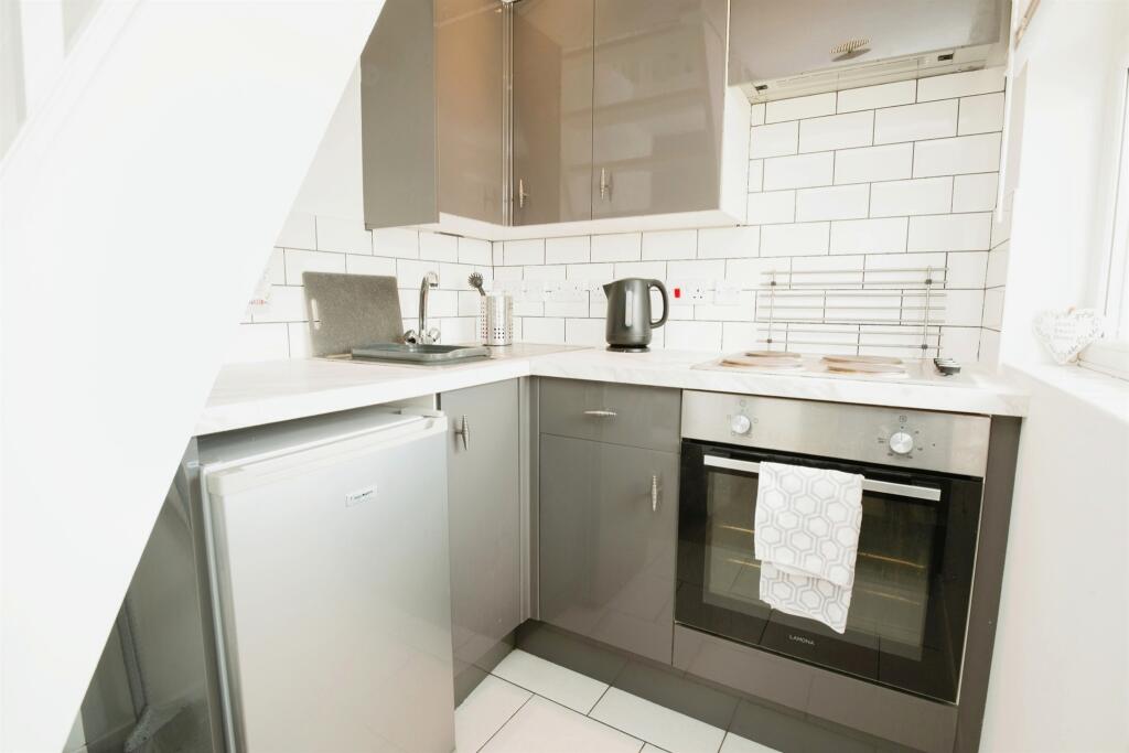 Additional property image - Ham Lane South, Llantwit Major