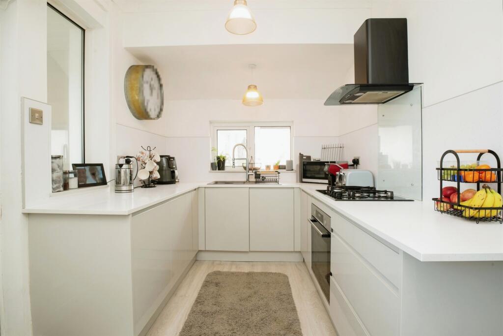 Additional property image - Ham Lane South, Llantwit Major