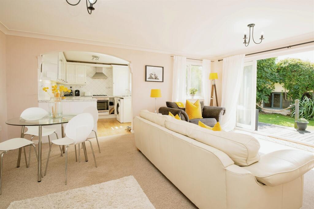 Additional property image - Seaview Drive, Ogmore-By-Sea, Ogmore By Sea